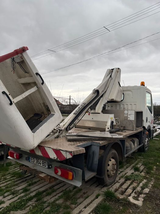 Nacela Nissan cabstar