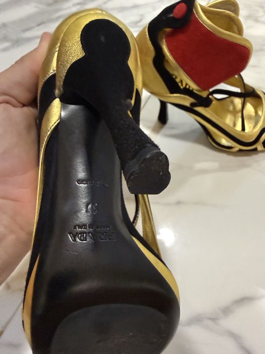 Оригинални дамски обувки Prada Milano №37 – дизайнерски модел