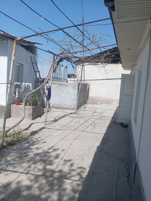 Уй ер сотилади 7 сотих