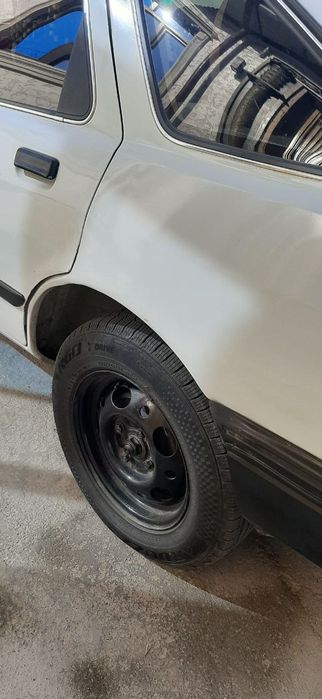 Продам срочно  Ford Sierra