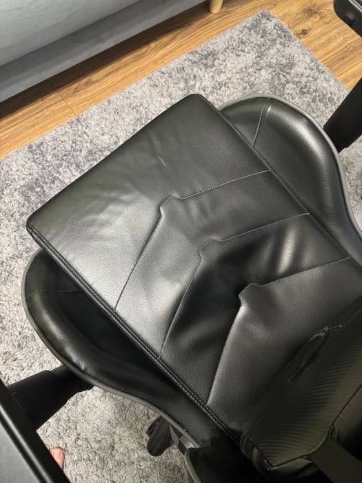 Кресло MSI MAG CH120