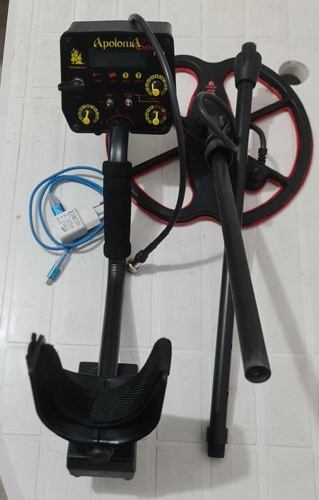 Продавам Апология Голт