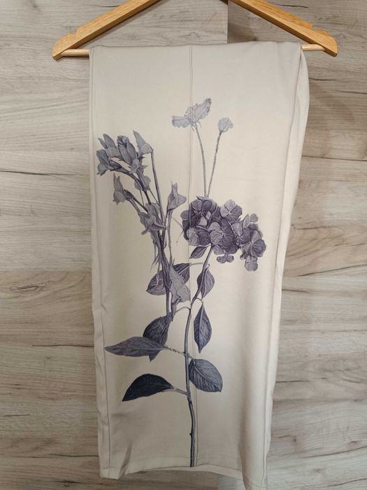 Нов дамски елегантен костюм  Л/ХЛ