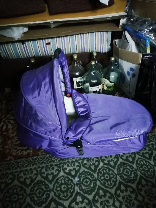 Детска количка лилава