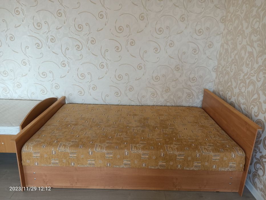 Продам тахту (кровать)