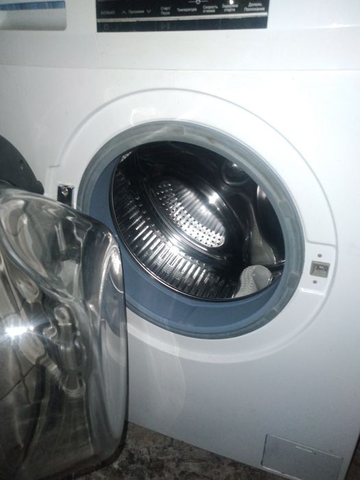 Продаю стиральную машину HAIER