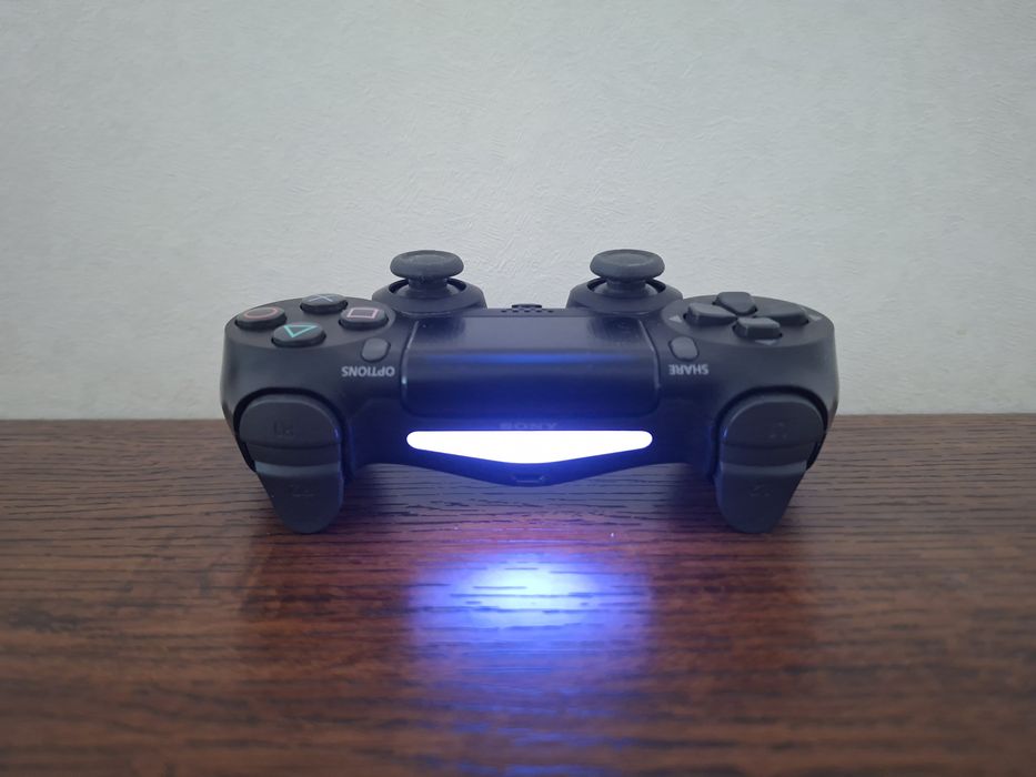 Диски и джойстик для PlayStation 4