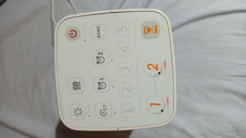 Радио часовник/нощна лампа