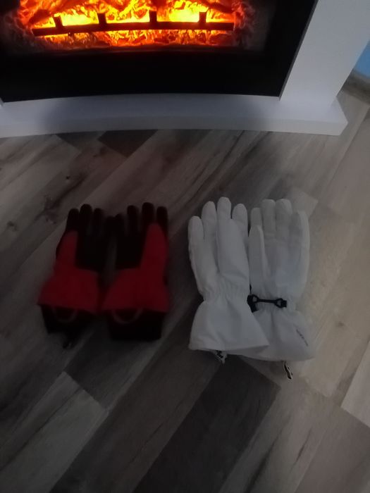 Vând manusi de iarna pentru copii, noi marca Decathlon