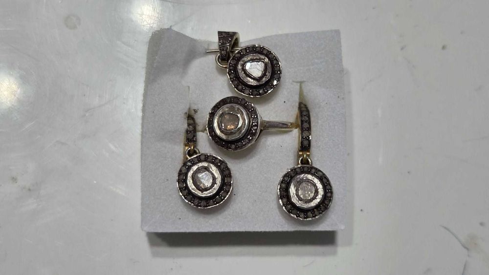 Set vintage argint aurit cu diamante