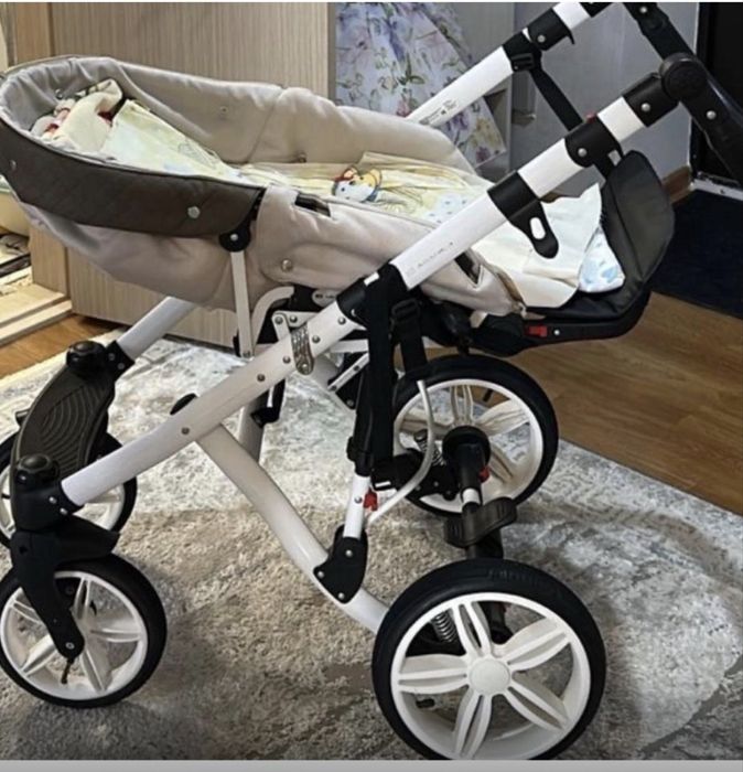 Детская коляска 3 в 1  Adamex