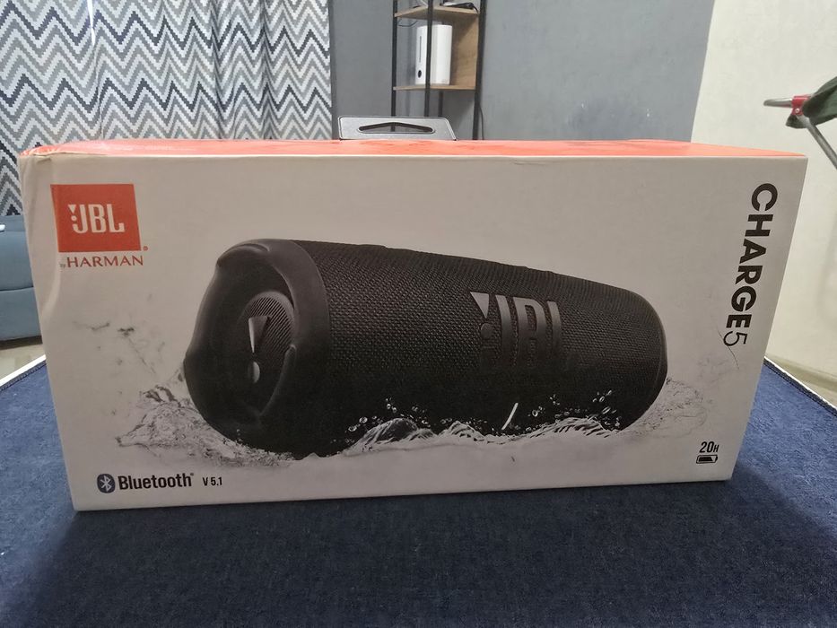 JBL Charge 5 black