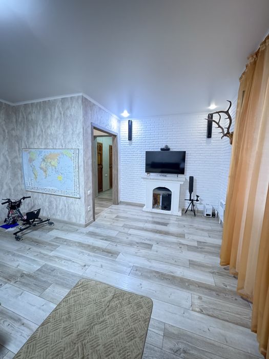Квартира трехкомнатная