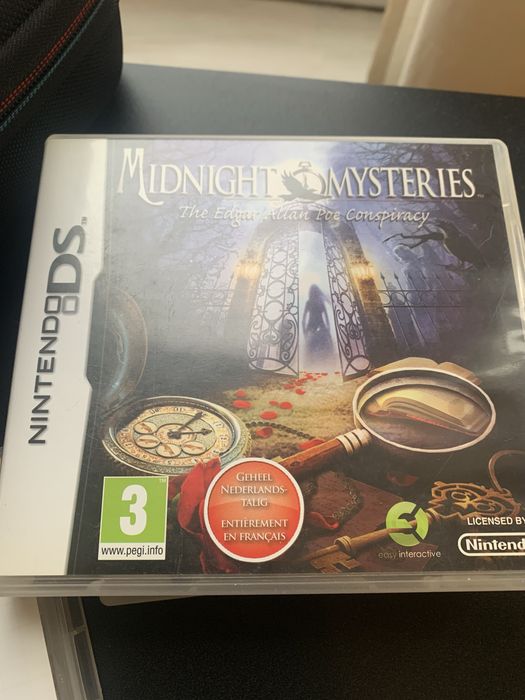 Nintendo DSi XL с много игри.