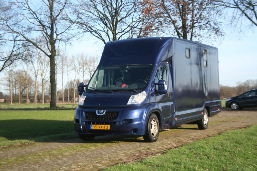 Peugeout Boxer L4H3 камион за 2 коня- кат.В  185к.с. -отлично състояне