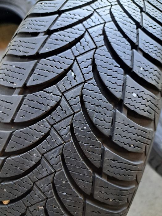 4 anvelope iarnă 185 65 r15 Nexen