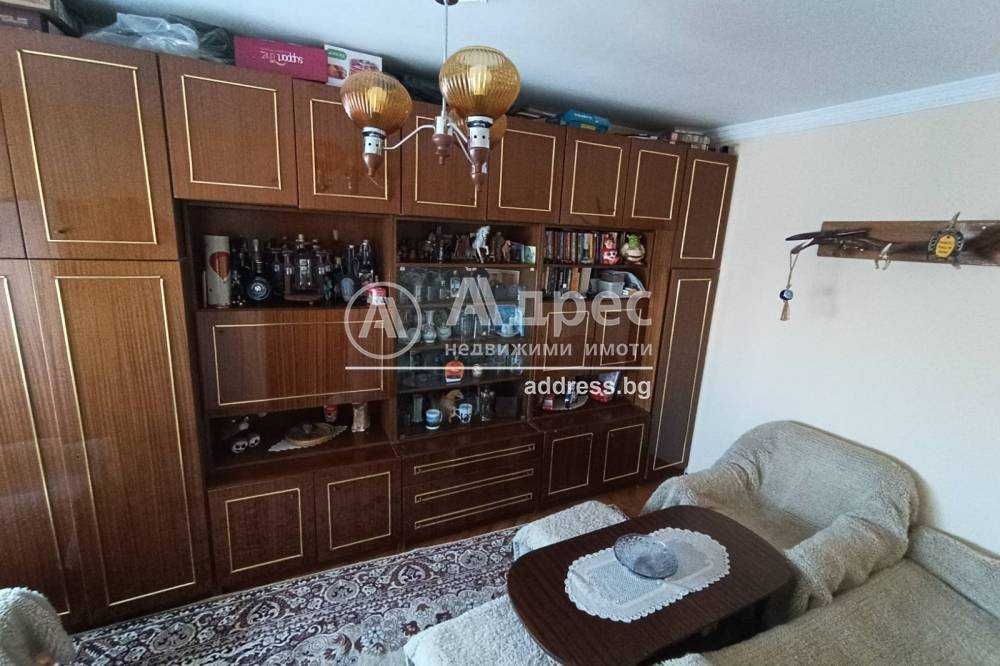 Продава се Двустаен апартамент в Разград, Стефан Караджа - 62 кв.м за 1152 €/кв.м - Снимка #2