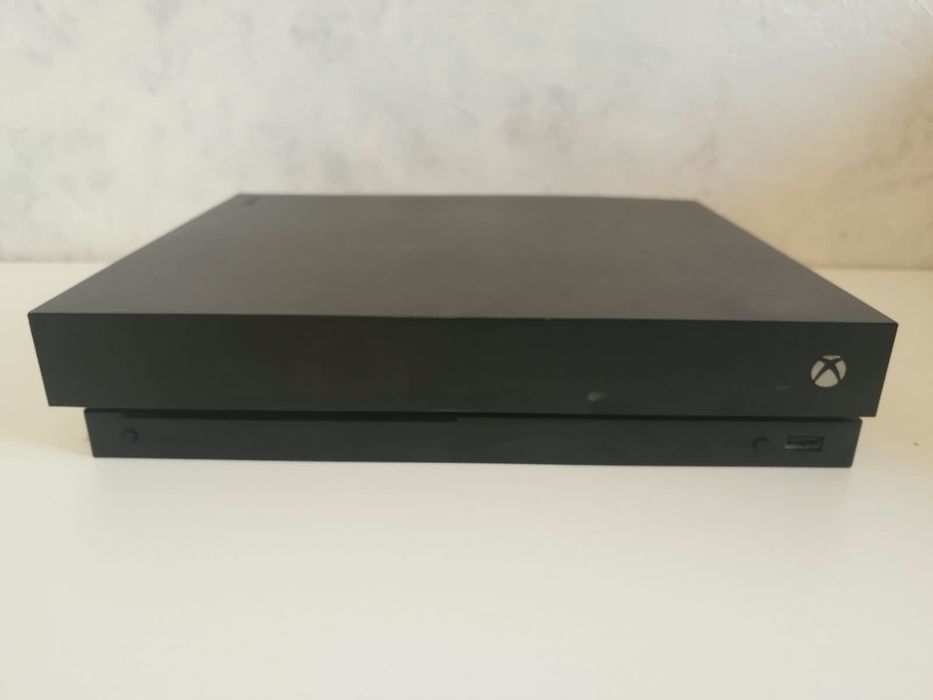 X Box one x, 1 тб