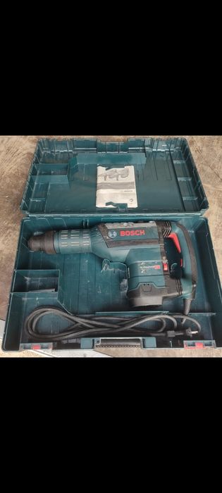 Перфоратор BOSCH SDS MAX