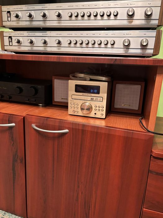 Amplificator pioneer