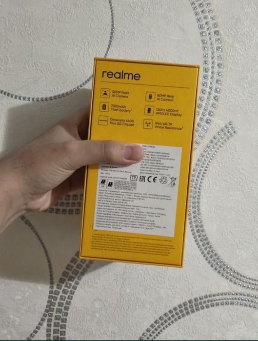 Realme 15t новый 8/256