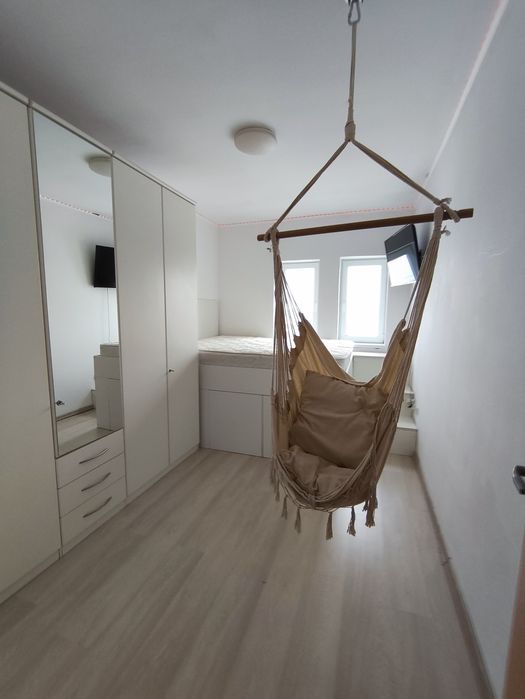 Închiriez apartament cu doua camere