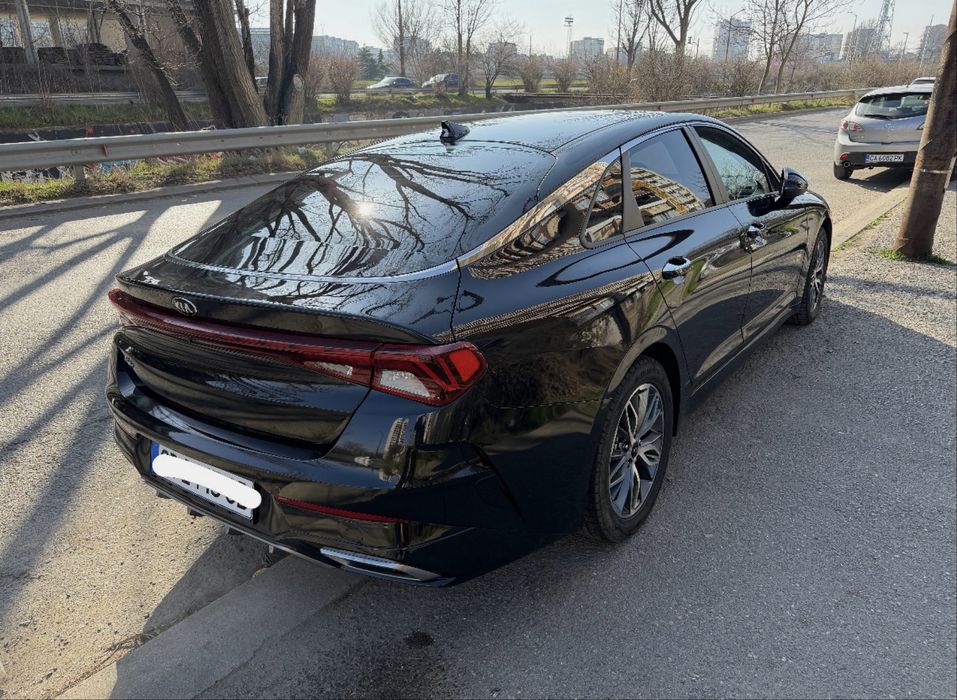 Луксозна кола под наем за бал, сватба/vip transfer с шофьор –  София | 4 часа