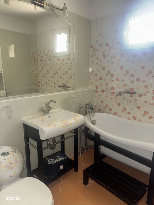Inchiriez apartament cu 2 camere, semidecomandat - Calea Vacaresti 240