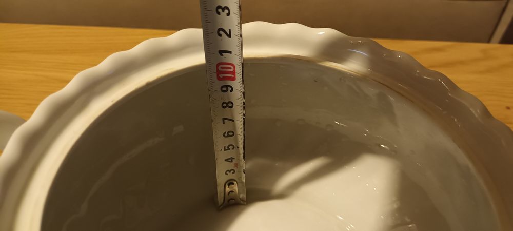 Български порцеланов сервиз от соца - супник, различни видове чинии