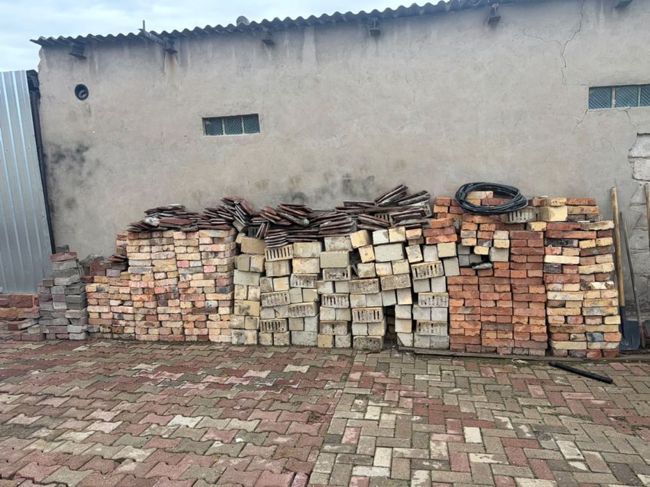 Отдам бесплатно кирпич, город Абай