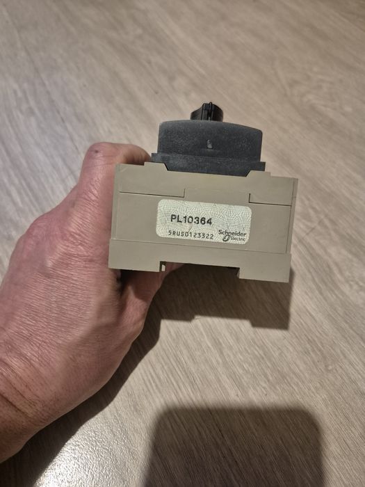 Разединител Schneider Electric INS 40 А