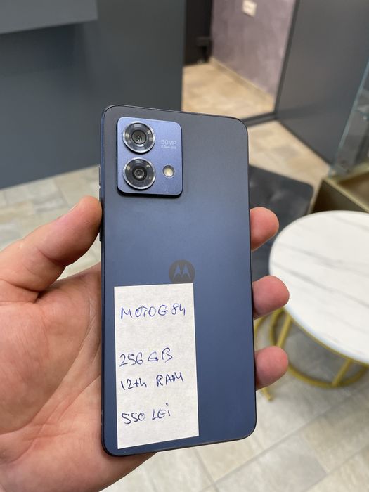 Vand Moto G84 5G 256 Gb, 12 ram