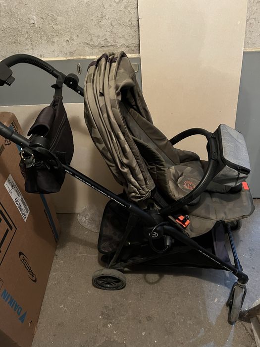 Cybex Melio Street – цвят Olive Green