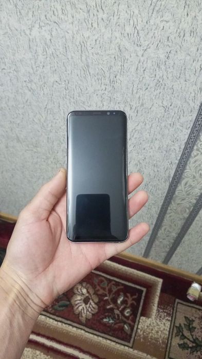 Продам samsung S8+  Redmi 7 note.
