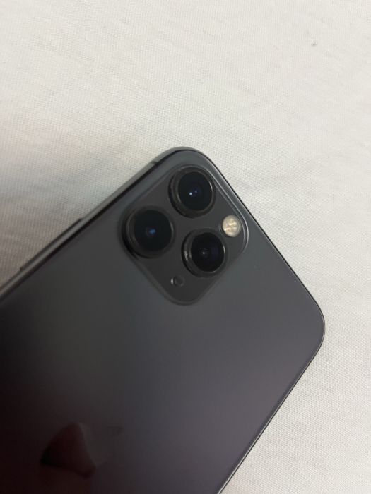 Iphone 11 Pro (pentru piese) pret negociabil