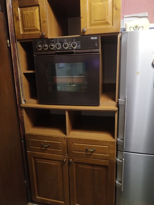 Mobila făcută la comanda