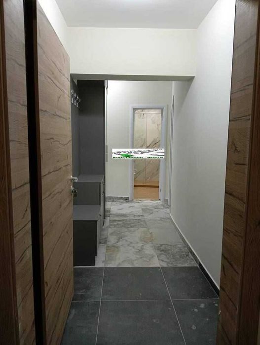 Дава се под наем Тристаен апартамент в Пловдив, Младежки Хълм - 105 кв.м за 765 € - Снимка #3