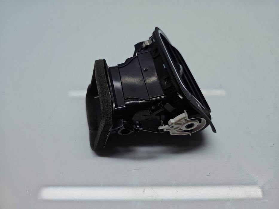 Grila aerisire dreapta Volkswagen Polo (6R) [Fabr 2009-2016] 6RF81970