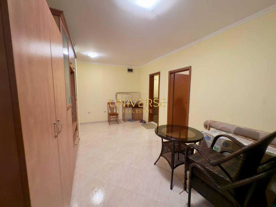 Продава се Четиристаен апартамент в Свети Влас - 295 кв.м за 950 €/кв.м - Снимка #1