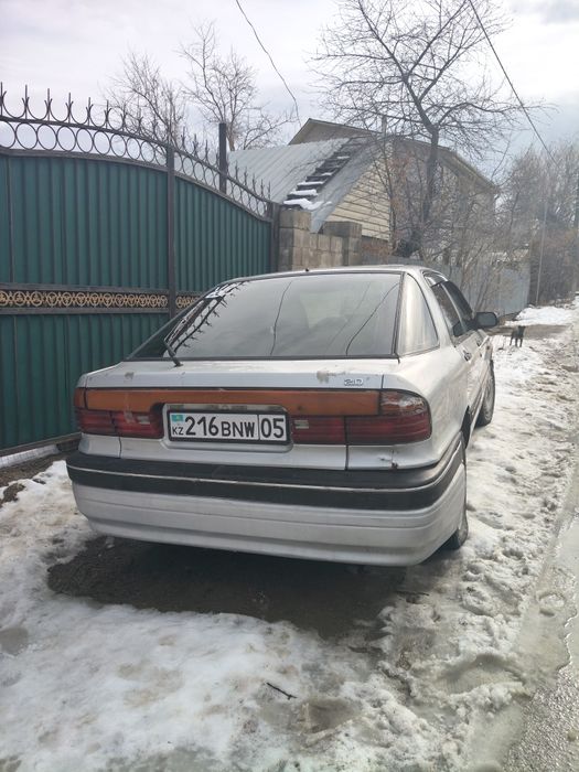 Продам срочно машину