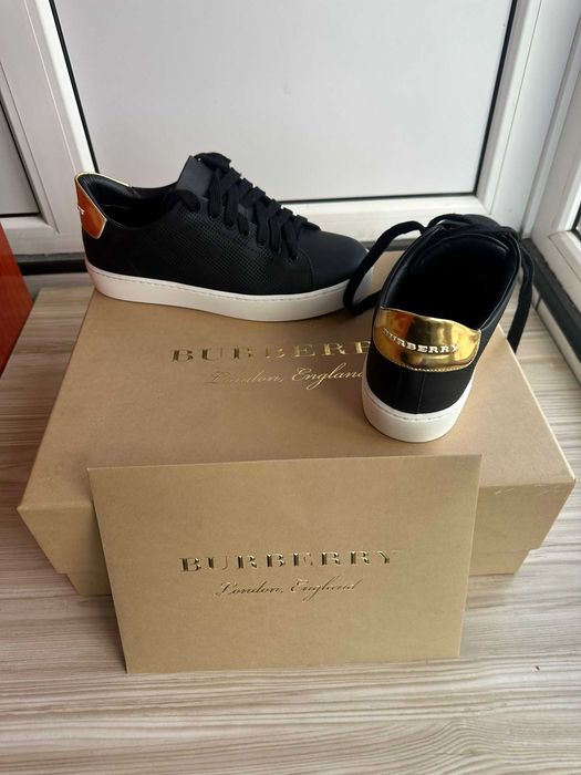 Adidasi/Sneakers Burberry