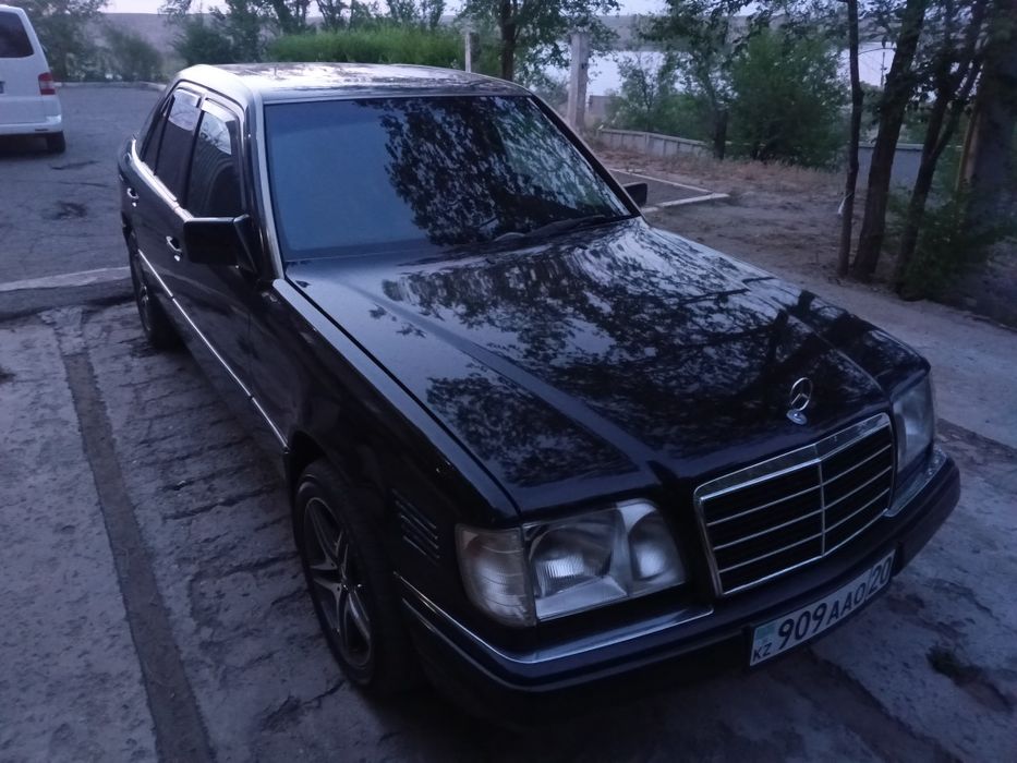 Продам Мерседес w124 3.0