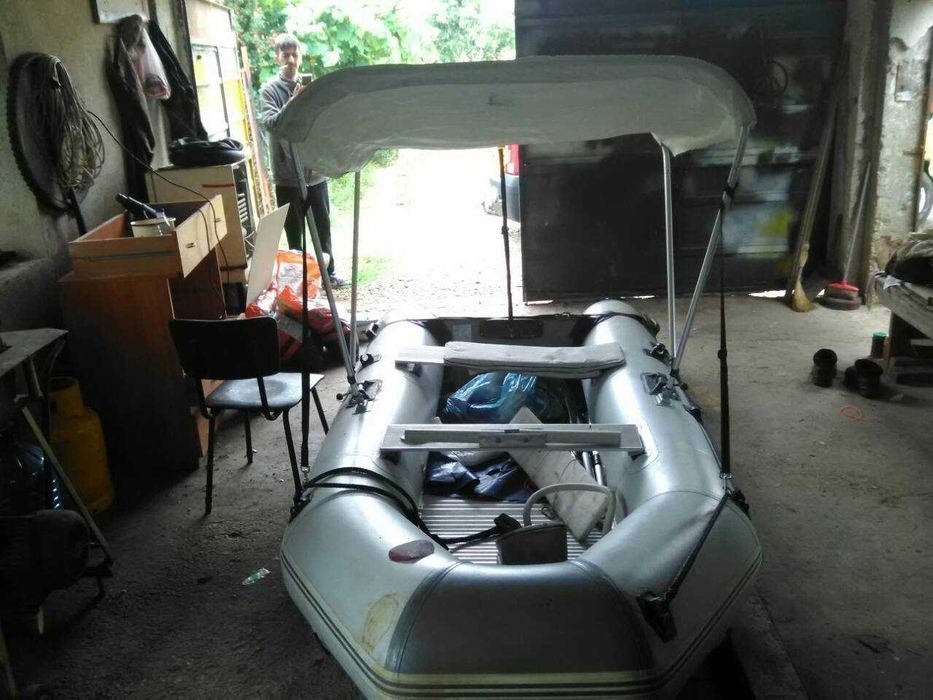 Извънбордови двигател HIDEA  с лодка