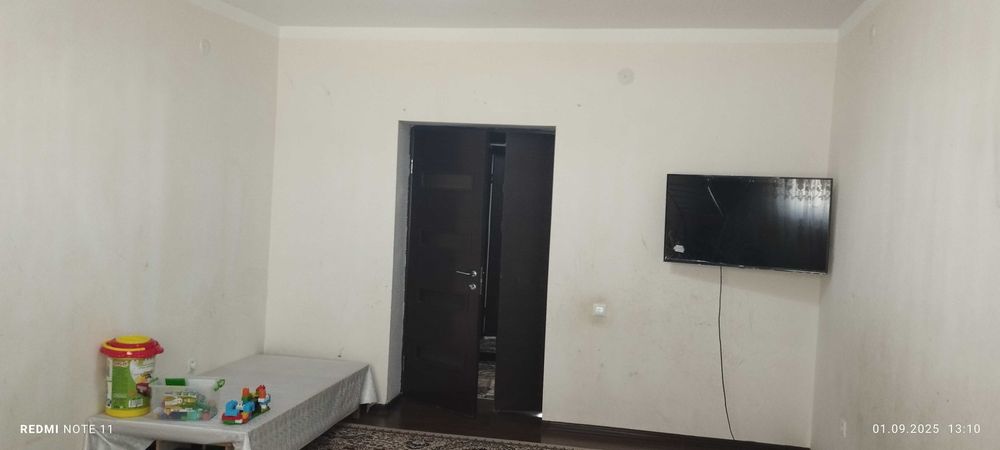 Assalomu alaykum 3 xonali, 2 qavatda yangi qurilgan kvartira sotiladi.