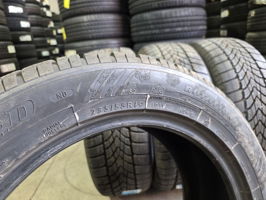 235/55/19 DUNLOP 4бр