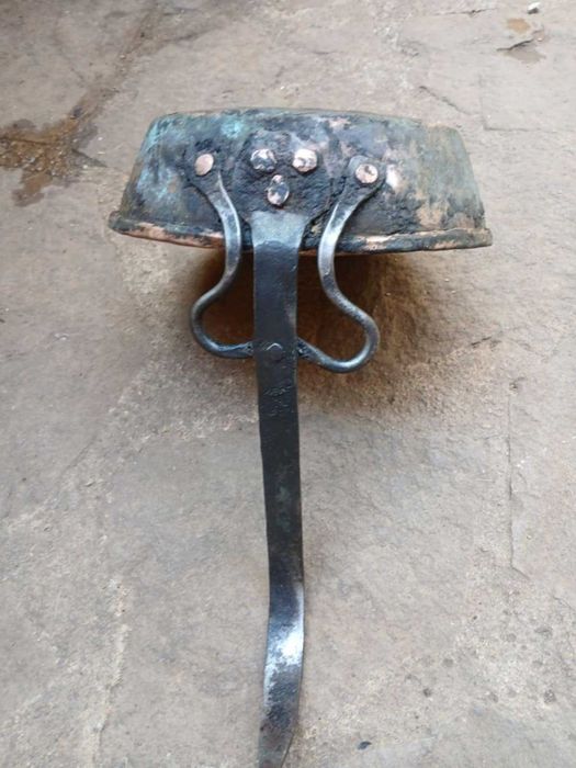 Стар меден тиган