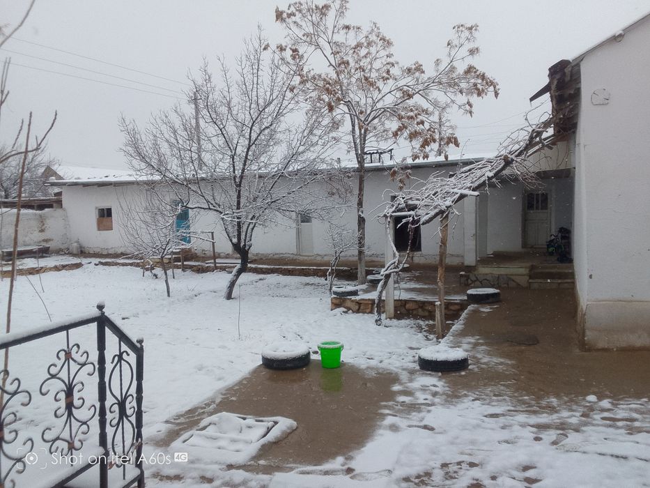 Tayyor hovli joy sotiladi