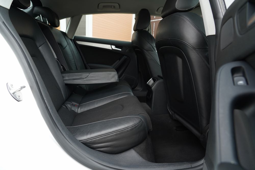 Audi A5 3xS-Line 2011 2.0Diesel 170cp / 12Luni Garantie Motor Cutie / Revizie Ulei Filtre / Transport la domiciliu gratuit / RAR EFECTUAT