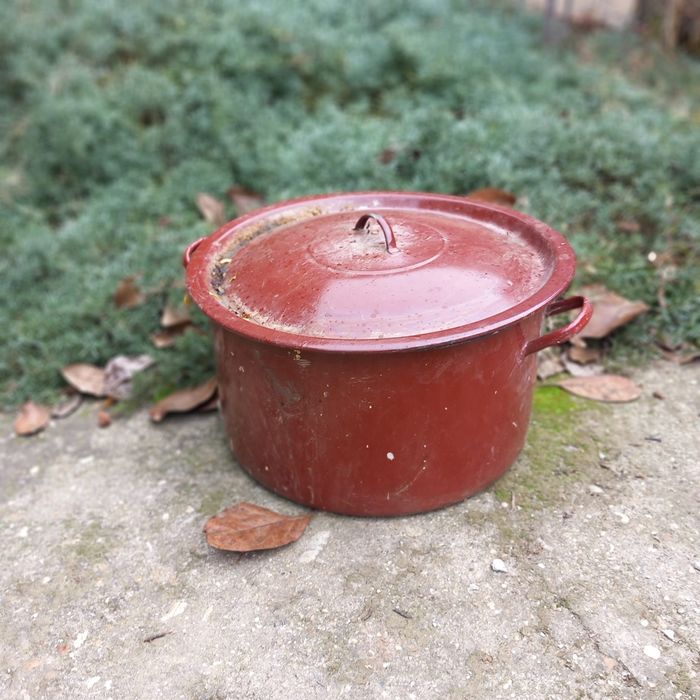 Cratita/oala mare cu capac