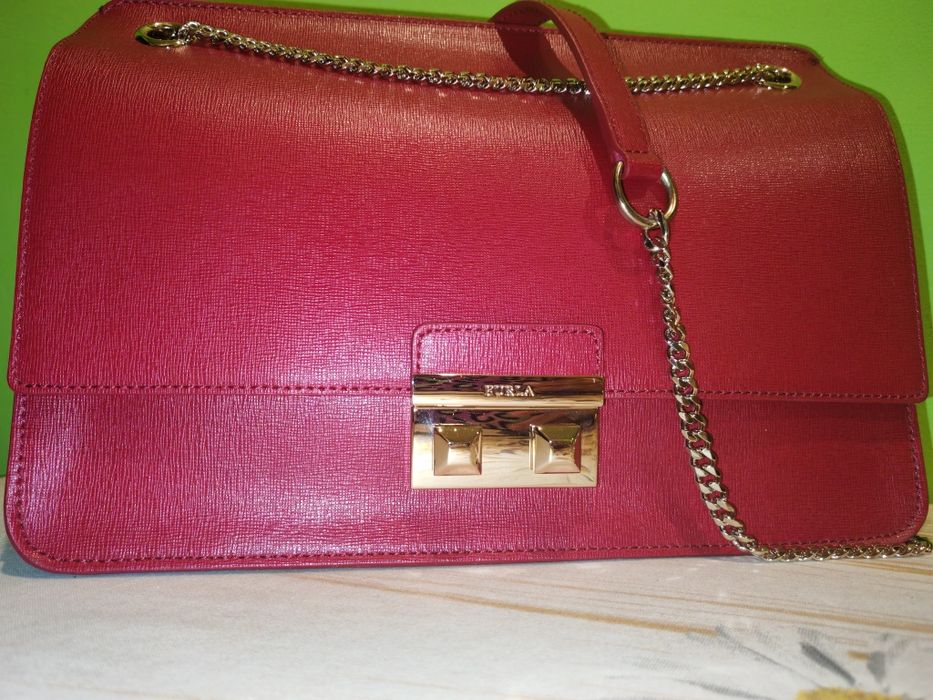 Дамска чанта Furla цвят бордо